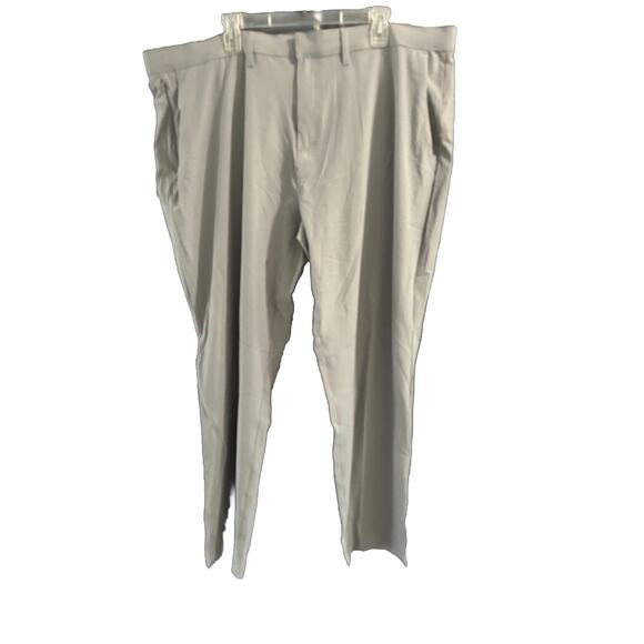 Fabletics NWT's Men's 4-Way Stretch Water Resist The Only Pant Grey Size 44x32 - Picture 1 of 14